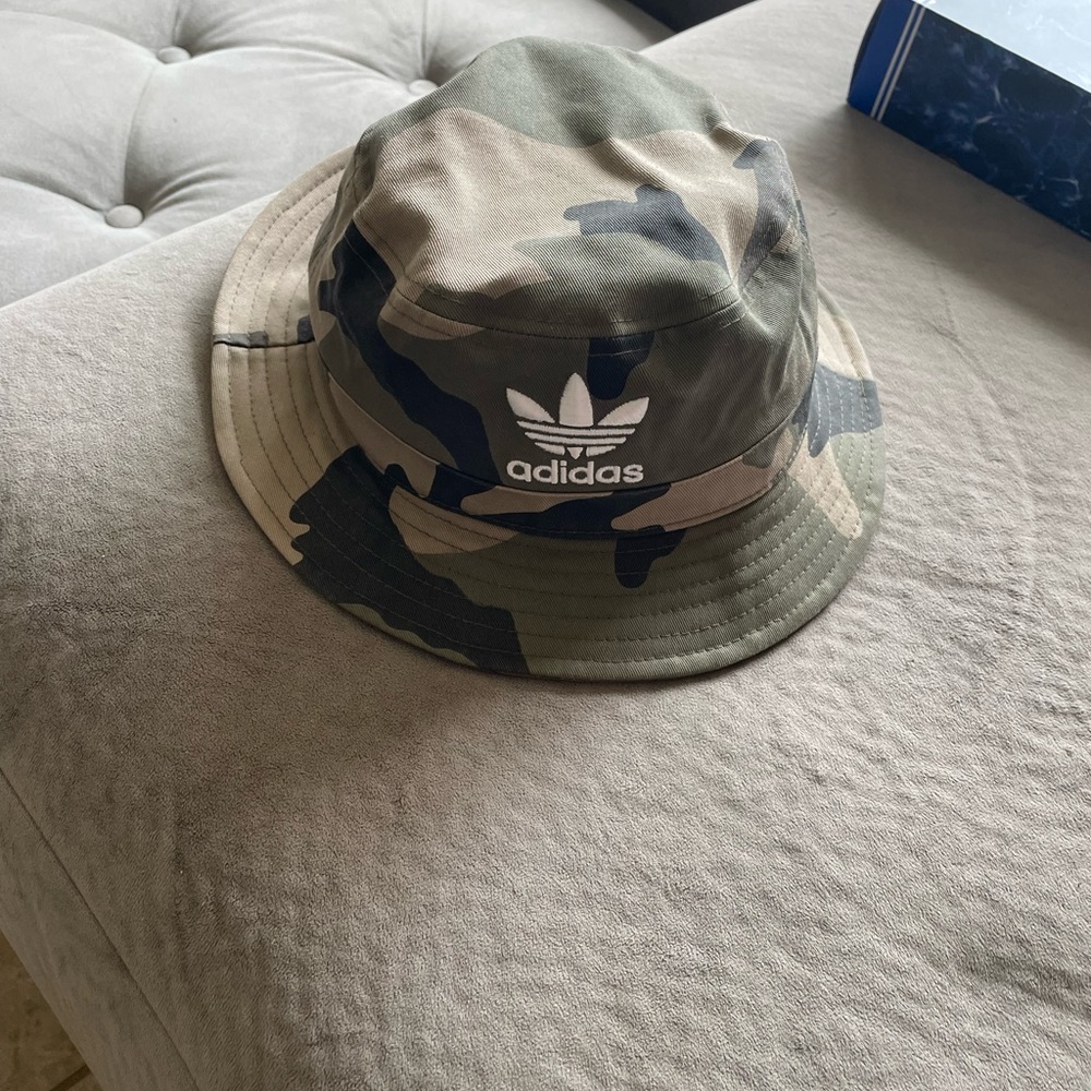 Adidas Bucket Hat